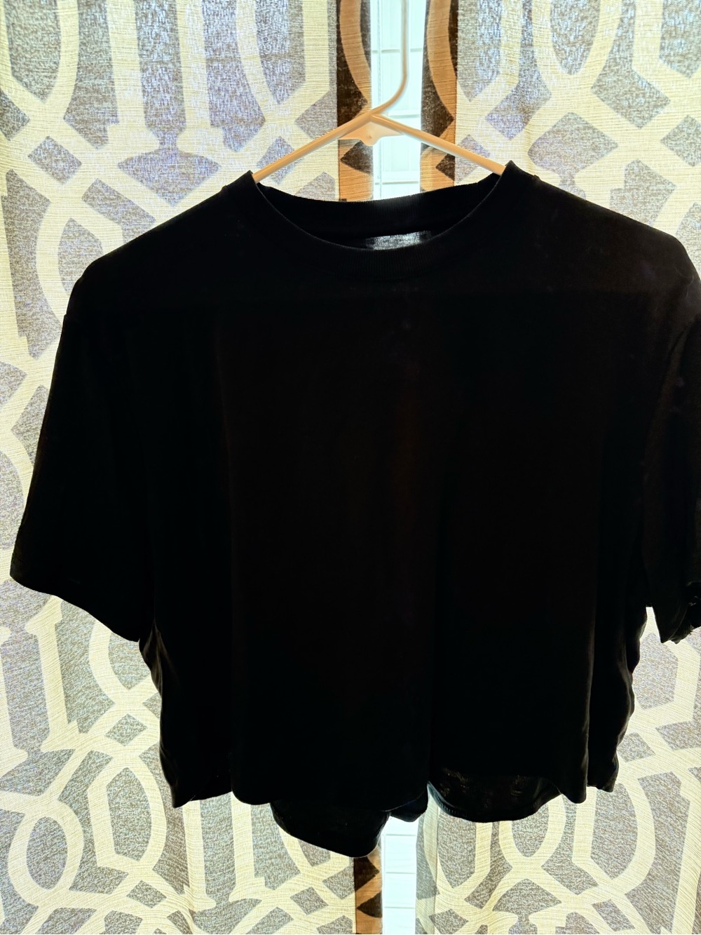 Nike Black and tan Cropped Tees